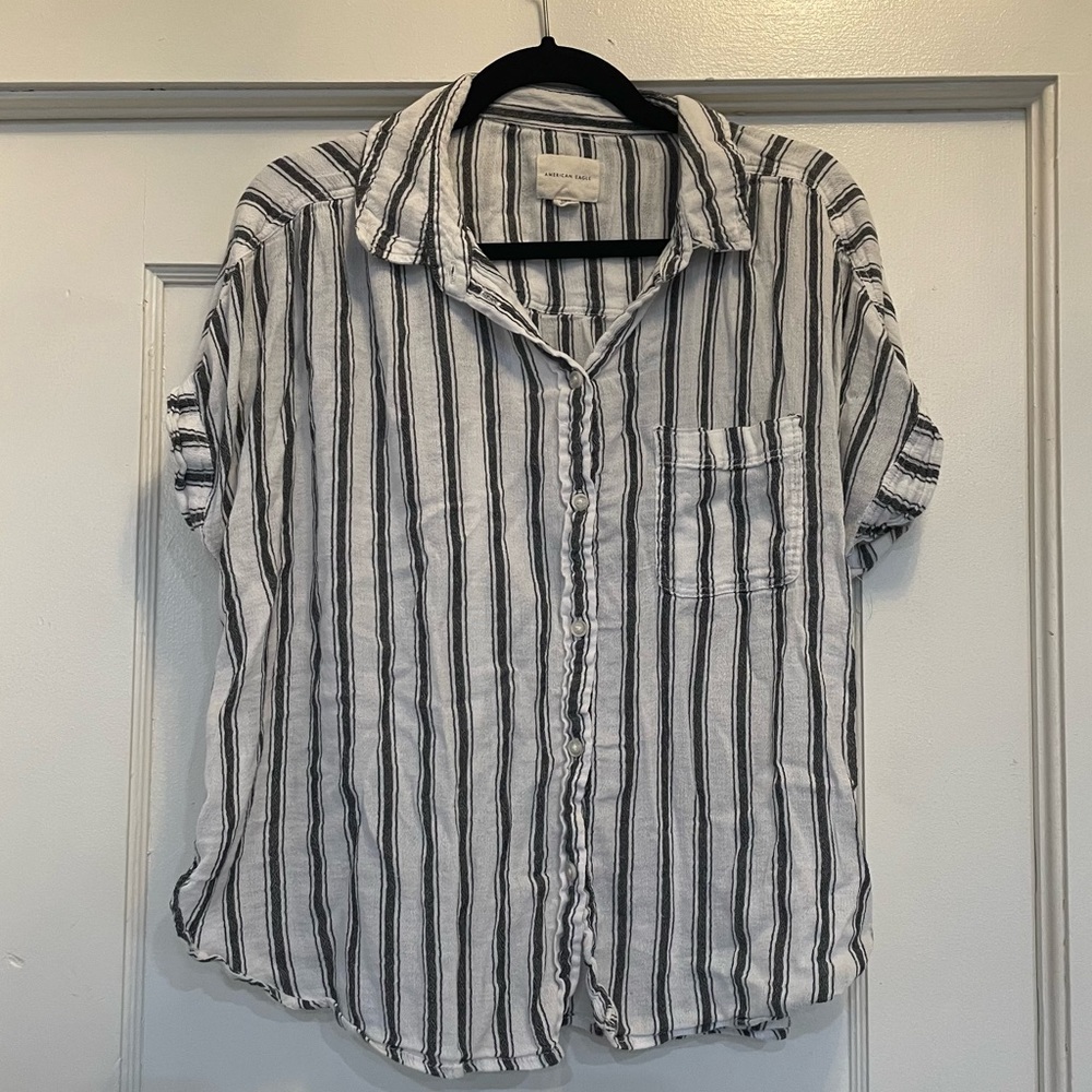 American Eagle button down